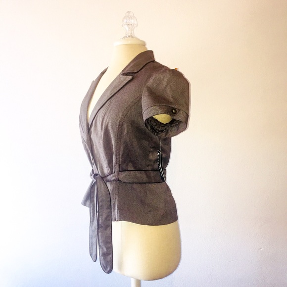 Top large but it’s more like a small/ medium - Picture 2 of 8